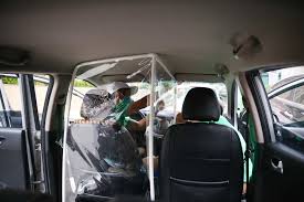 Dịch Vụ Taxi Nội Bài Có Vách Ngăn Chống giọt bắn